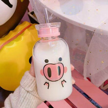 適合商務(wù)人士的時尚印花水杯