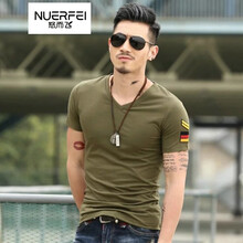 怒而飛（NUERFEI） 短袖 男士T恤 V領(lǐng)徽章綠 