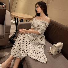 復古條紋襯衫，穿出你的優(yōu)雅氣質(zhì)