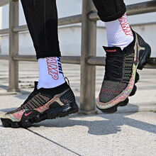 耐克（NIKE）跑步鞋942842-017黑-賽車(chē)粉 