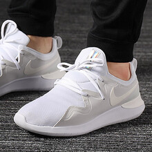 耐克（NIKE）跑步鞋AA2160-101 白色19新品 44