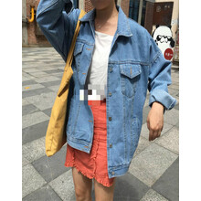 寬松短款牛仔褲，時(shí)髦又顯瘦