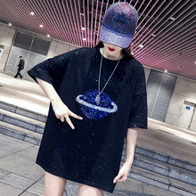 時(shí)尚刺繡連衣裙，讓你賺足回頭率