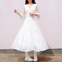 喇叭袖襯衫，打造百變女神范