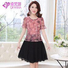 氣質(zhì)蕾絲裙，打造你的性感小仙女