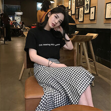 時(shí)尚印花連衣裙，打造浪漫女人味