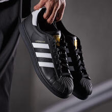 阿迪達(dá)斯（Adidas）板鞋B27140一號(hào)黑色+亮白+一號(hào)黑色 