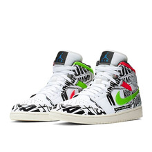 NIKE籃球鞋554724-119涂鴉 