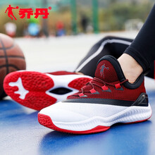 秋冬白色戰(zhàn)靴