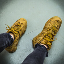 耐克（NIKE）籃球鞋922845-200  小麥 