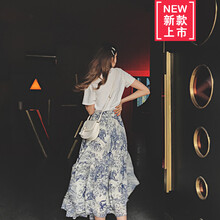 復古風(fēng)半身裙，打造甜美少女感
