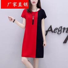 純色連衣裙，打造職場(chǎng)小蠻腰