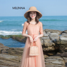 米琳娜（MILINNA） 純色 亮片，背帶，拉鏈，紗網(wǎng) 連衣裙