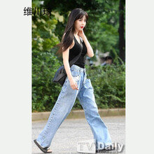 維川琦（WEICHUANQI） 自然腰 直筒褲 女 長褲 牛仔褲