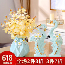 精美玻璃擺件，裝點(diǎn)客廳藝術(shù)感