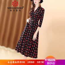 優(yōu)雅露肩連衣裙，打造性感女人味