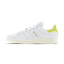 阿迪達斯（Adidas）板鞋BY9046 