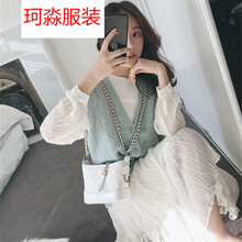 減齡條紋連衣裙，穿出優(yōu)雅氣質(zhì)范