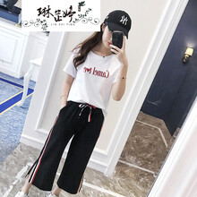 性感蕾絲連衣裙，打造優(yōu)雅女神范