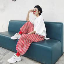 時(shí)尚牛仔褲，讓你秒變長(zhǎng)腿歐巴