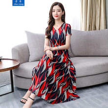 清爽無(wú)袖長(zhǎng)裙，微胖妹子的好幫手