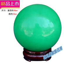 精致實木擺件，提升客廳檔次感