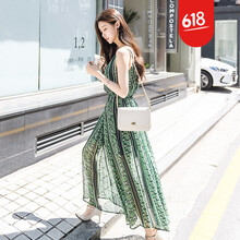 性感露肩裙，打造優(yōu)雅女人味
