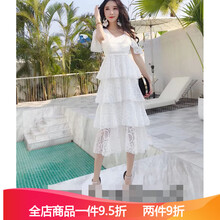 一字肩連衣裙，塑造性感女神