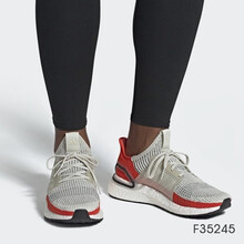 Adidas跑步鞋B37705 42