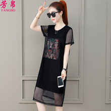 修身連衣裙，塑造迷人曲線(xiàn)美