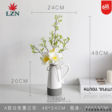現(xiàn)代簡(jiǎn)約風(fēng)花瓶，提升客廳藝術(shù)感
