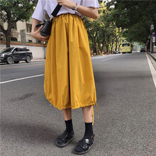 個(gè)子不夠美，修身高腰短裙來幫你