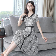 清新連衣裙，打造夏日浪漫小仙女