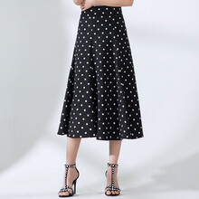 復古絲絨半身裙，打造性感小仙女