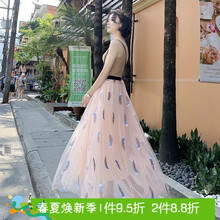 牛仔半身裙，穿出性感小心機