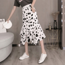 高腰短裙，微胖妹子的甜美小心機