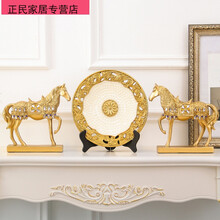 歐式精美擺件，提升客廳檔次感