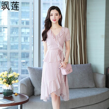 氣質(zhì)蕾絲裙，打造你的優(yōu)雅小臉