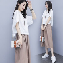 簡(jiǎn)約風(fēng)蕾絲裙，打造優(yōu)雅女人味