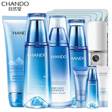 告別干燥肌膚，保濕洗面奶來(lái)助力