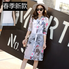 純色風衣，打造優(yōu)雅小仙女