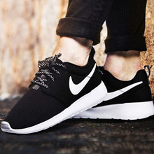 耐克Nike跑步鞋812655-011（熱賣(mài)爆款） 