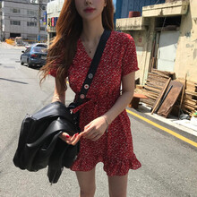 甜美飄逸長裙，打造百變女神范