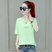 微胖女神，寬松短款上衣