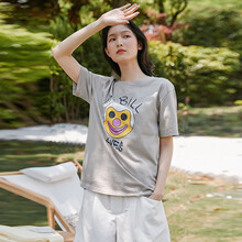 寬松印花短袖，讓你的少女心