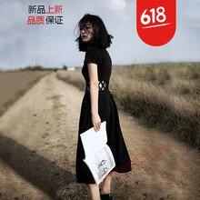 純色連衣裙，打造你的小清新