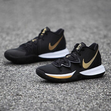 耐克（NIKE）籃球鞋AO2919-901/歐文5黑白 偏小 