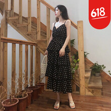 優(yōu)雅減齡吊帶裙，打造性感女神