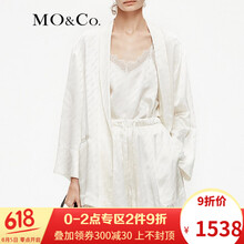 短款牛仔外套，時(shí)尚又減齡