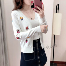 微胖風(fēng)長(cháng)袖外套讓你的少女心十足